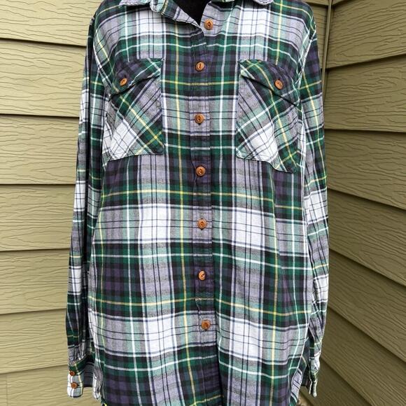 J. CREW women’s size 12 T, button-down flannel shirt with chest pockets - Picture 2 of 6